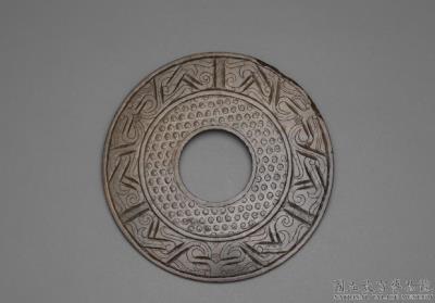 图片[2]-Jade Bi Disc with Double-Bodied Beast Pattern, mid-Warring States period to Western Han dynasty, 375 BCE-8 CE-China Archive